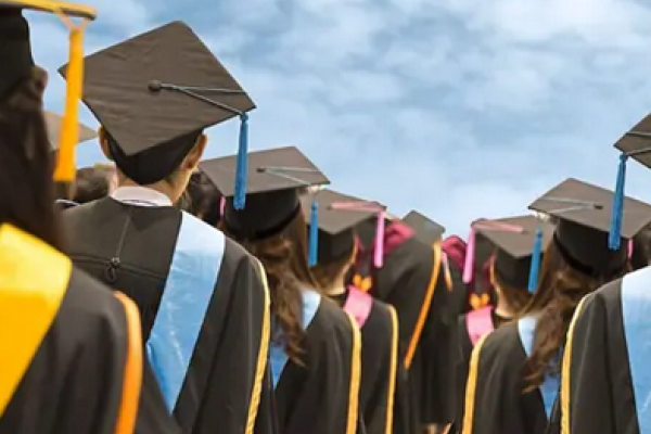 برنامج تأهيل الخريجين الجدد والاستعداد للتوظيف